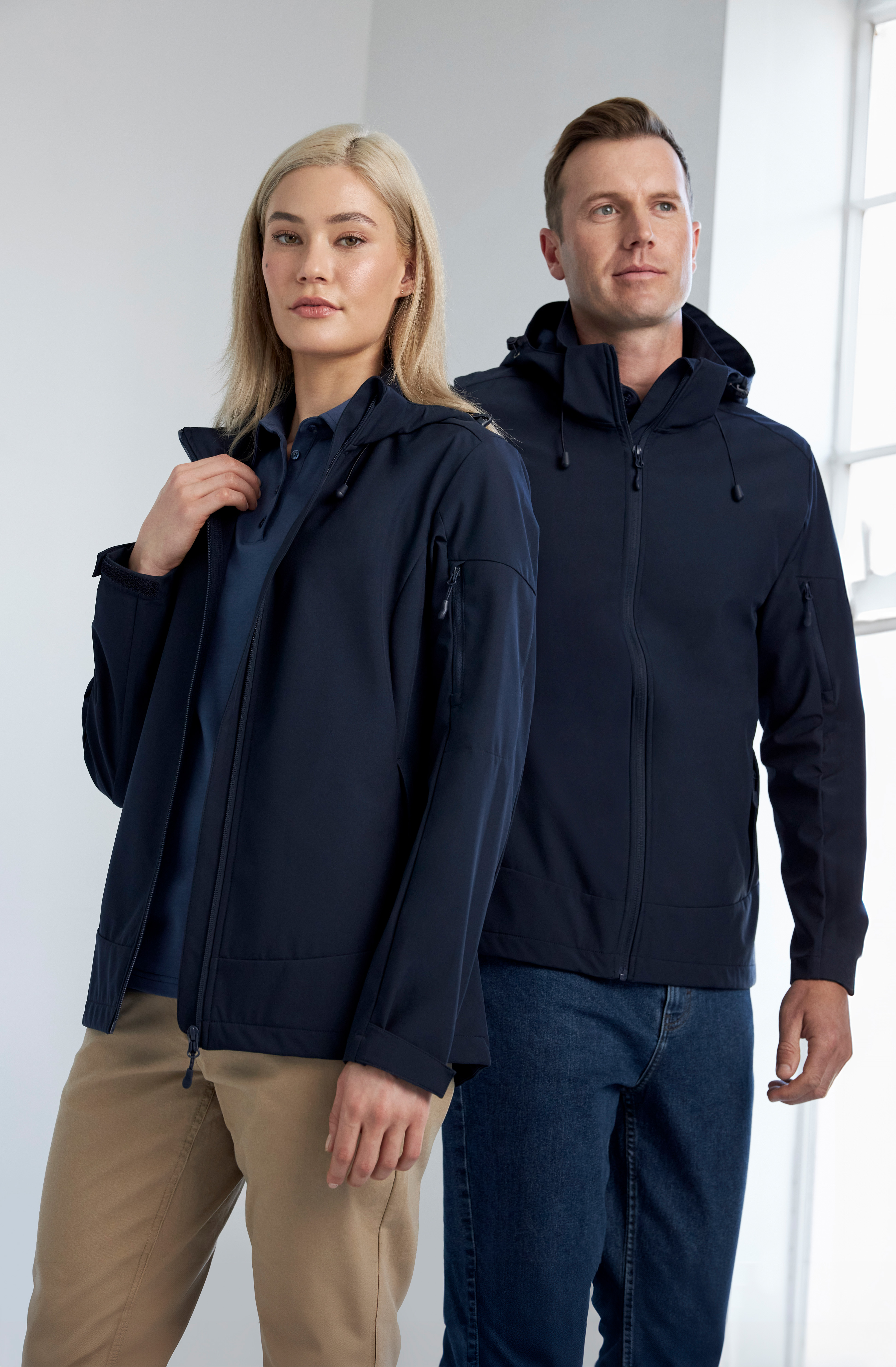Atlas Ladies Lightweight Softshell Jacket
