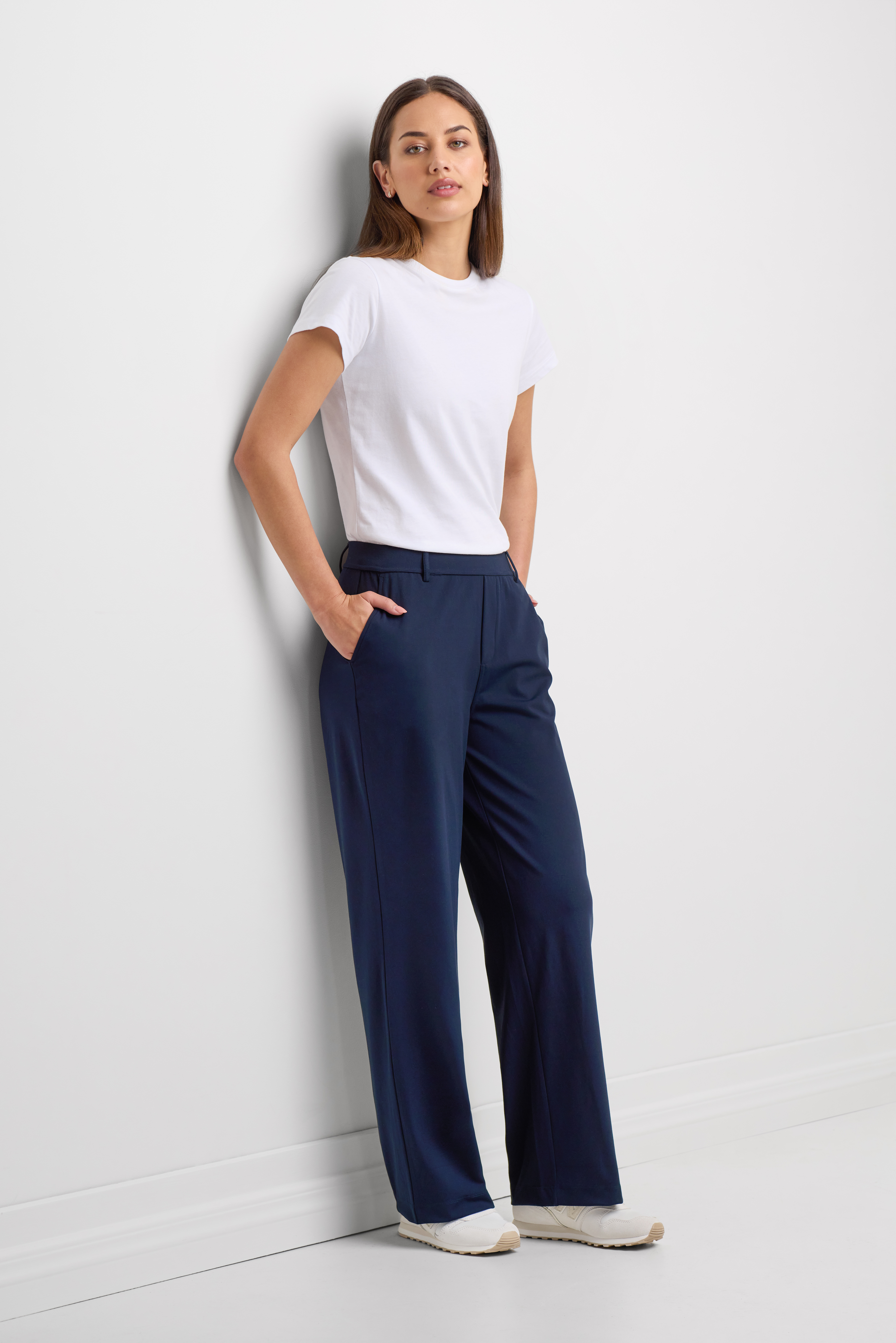 Soft Stretch Women's Straight Leg Pant