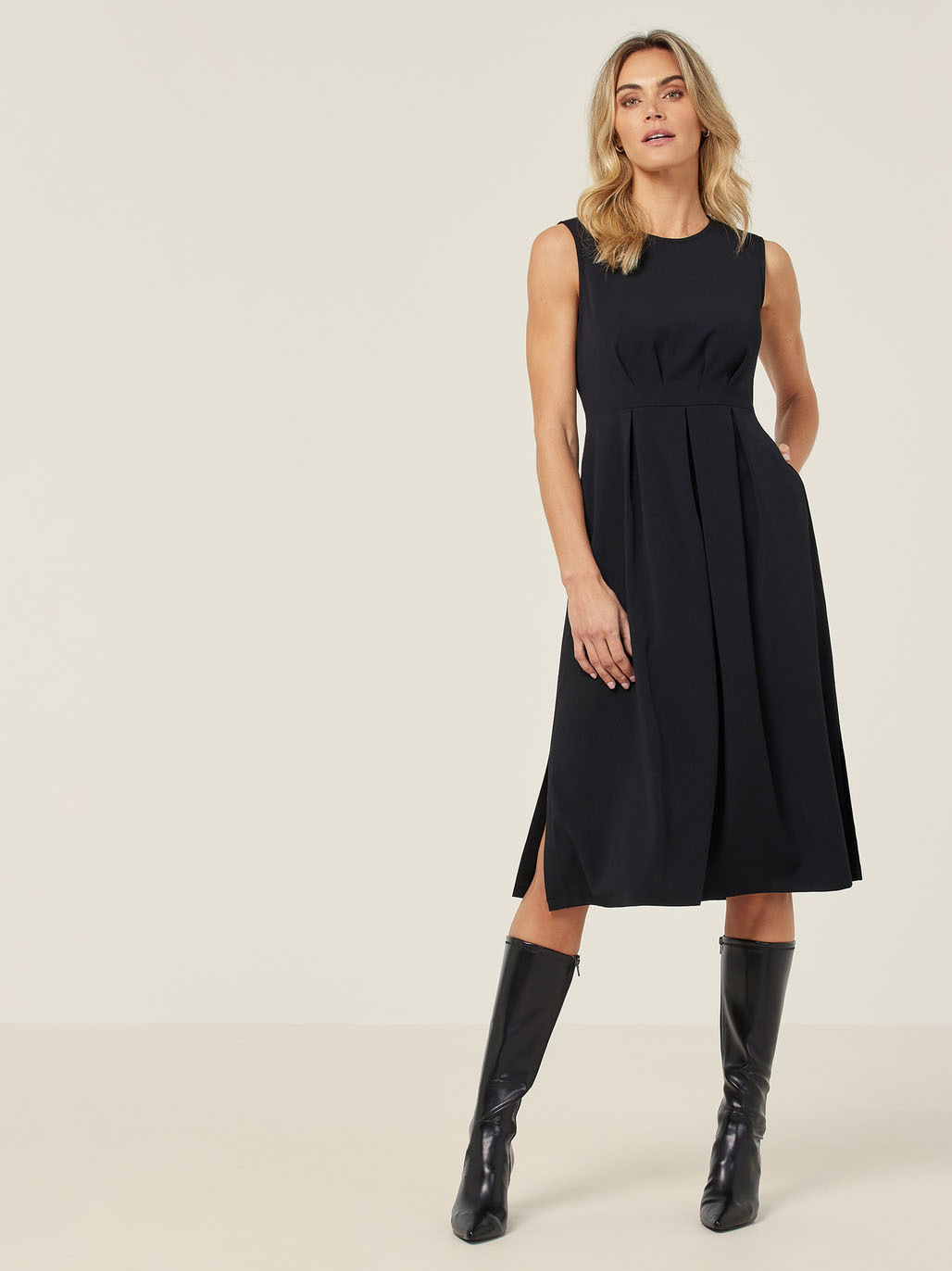 CREPE STRETCH SLEEVELESS DRESS