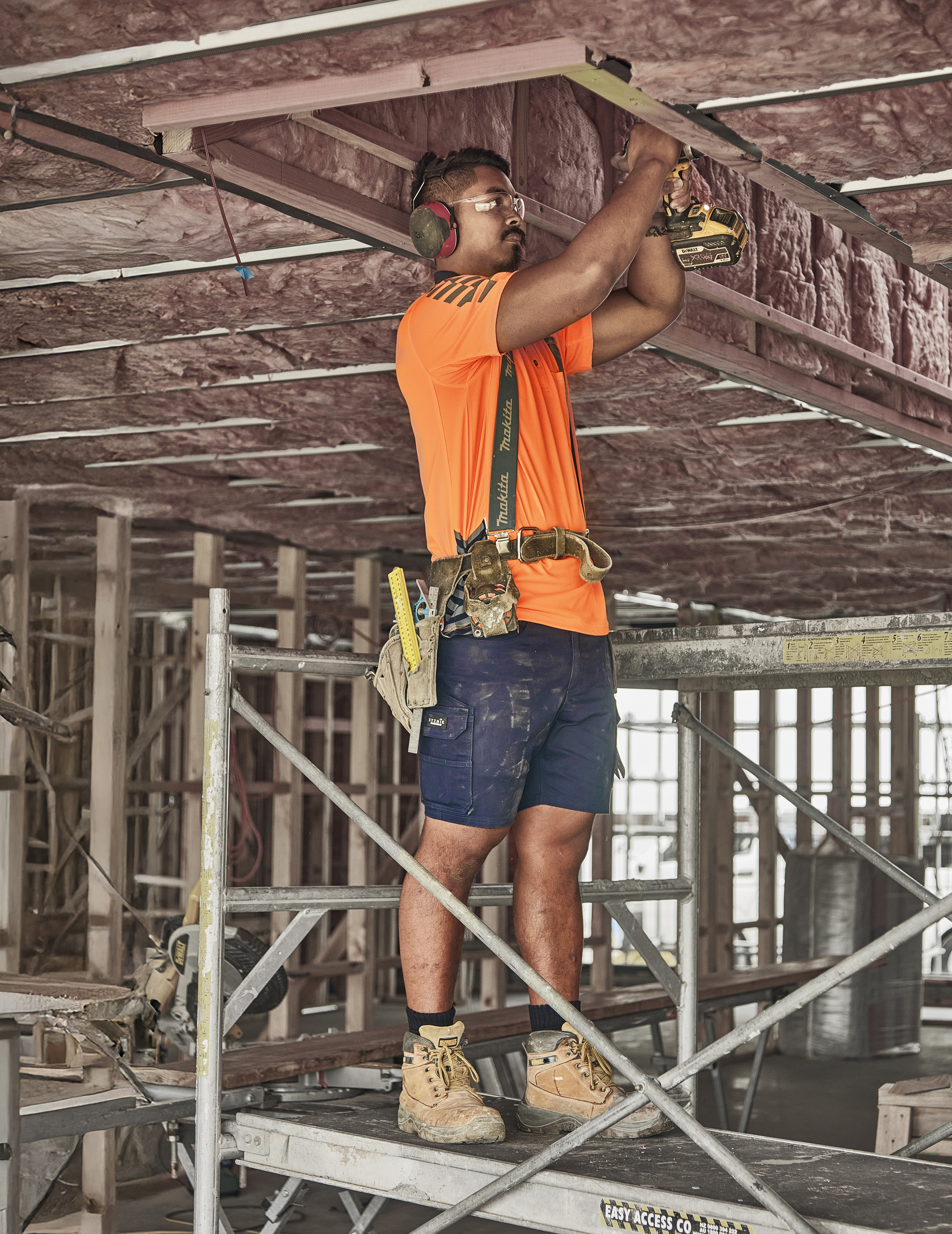 Men's Essential Stretch Cargo Short