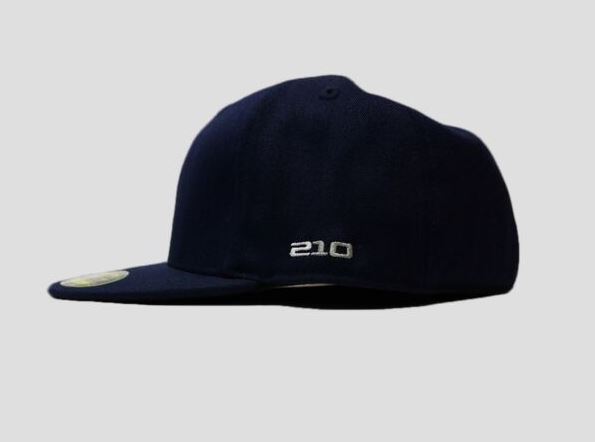 210 Fitted Flexfit Tech Cap